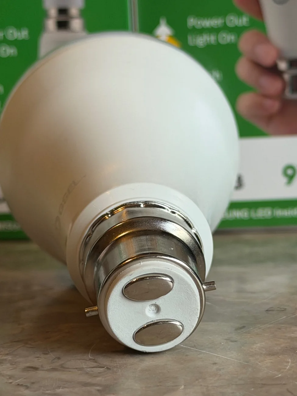 Close-up of the GSEL emergency LED bulb B22 two-pin bayonet fitting